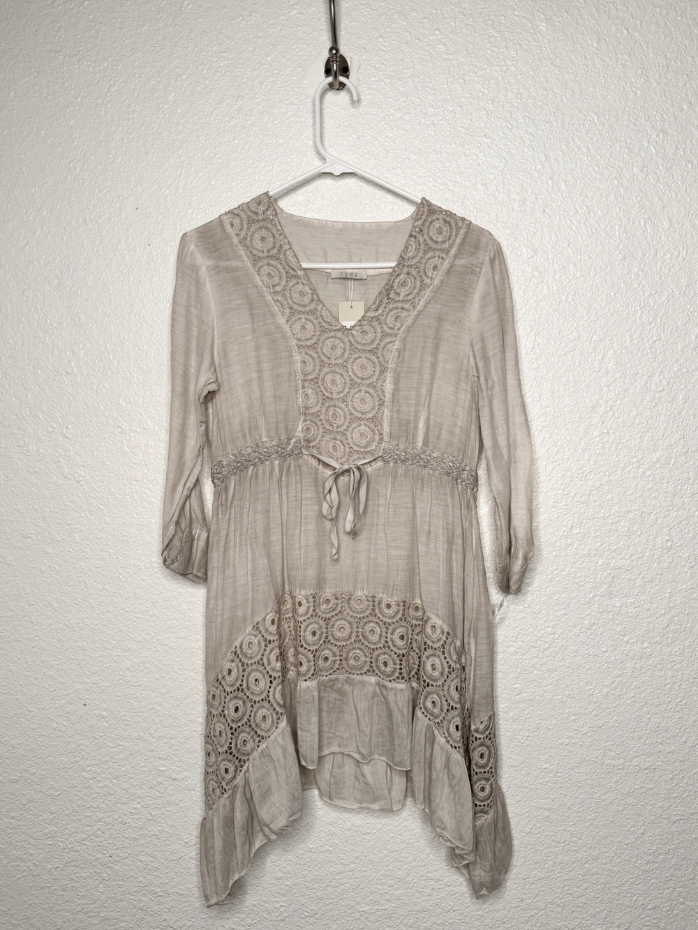 Saga Boho Tunic Dress Light Taupe Crochet Lace Handkerchief Hem Size M